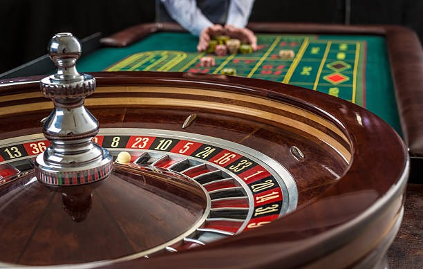 java189 mobile app interface showing live table, sportsbook, and slots menus